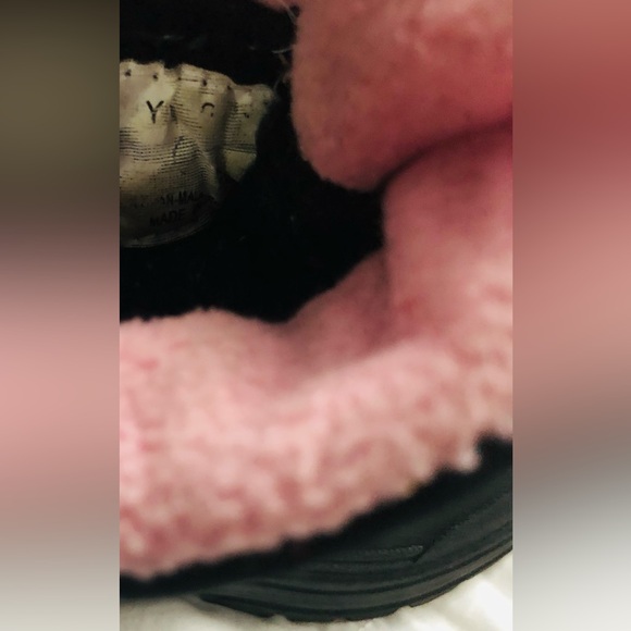 Girl’s winter snow Boots front double adjustable  straps pull on black. 6 - Picture 6 of 6